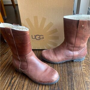 Ugg Women’s Burroughs waterproof leather boots with sheepskin lining